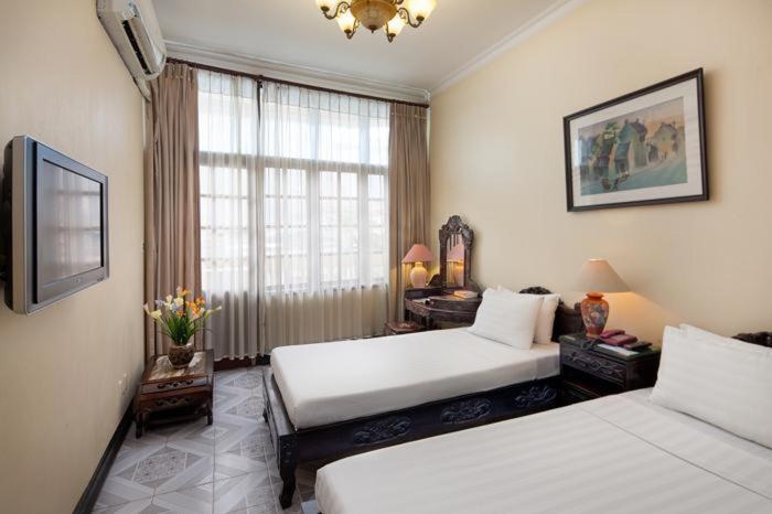 Lucky Central Hotel & Travel Hanoi Exterior foto